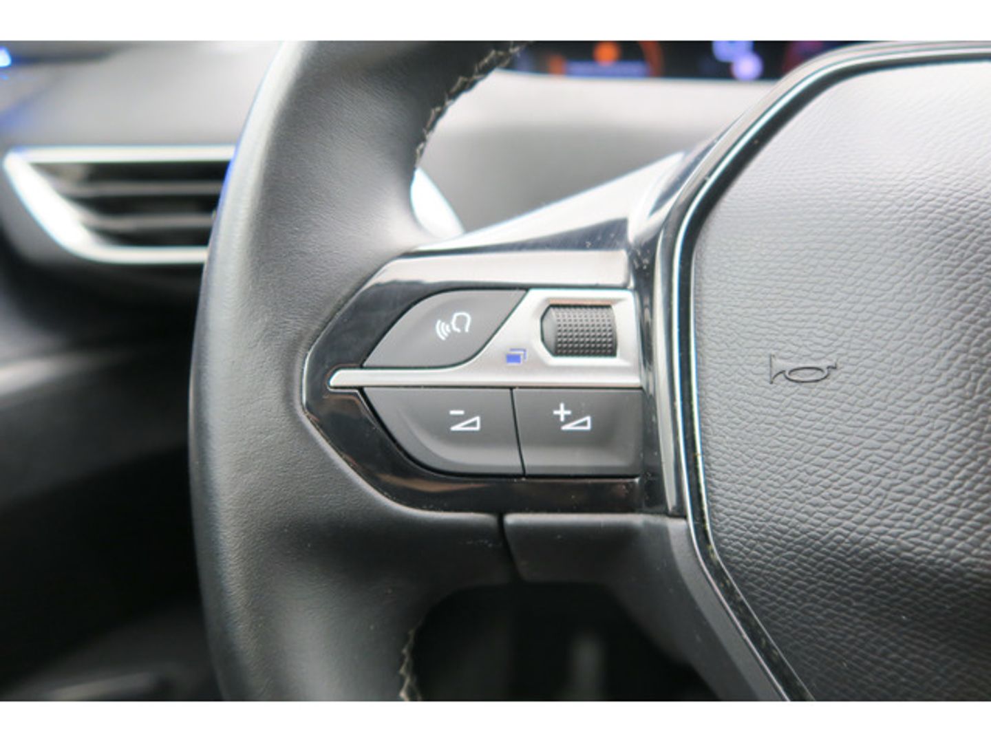 Peugeot 3008 1.2 PureTech S&S Allure Pack 96 kW (130 CV)