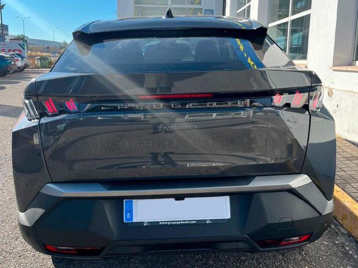 Peugeot 3008 Hybrid 145 Allure eDCS6 107 kW (145 CV)