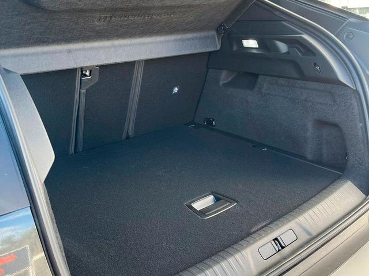 Peugeot 3008 Hybrid 145 Allure eDCS6 107 kW (145 CV)