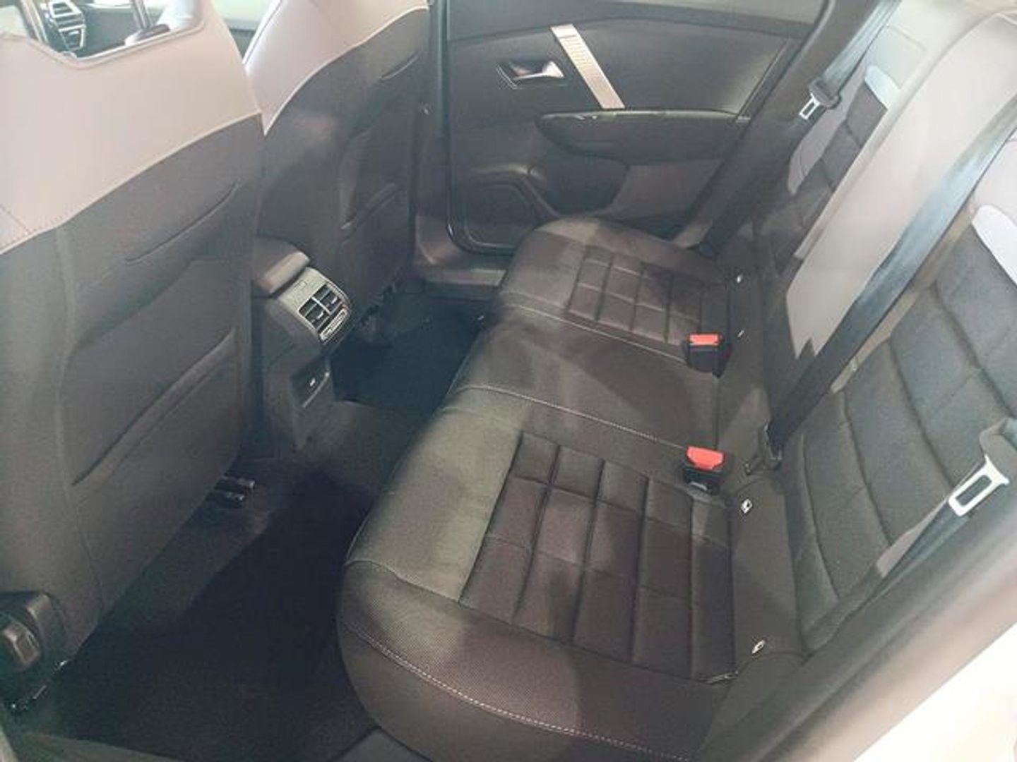Citroen C4 X Business Edition Hybrid ë-DCS6 107 kW (145 CV)