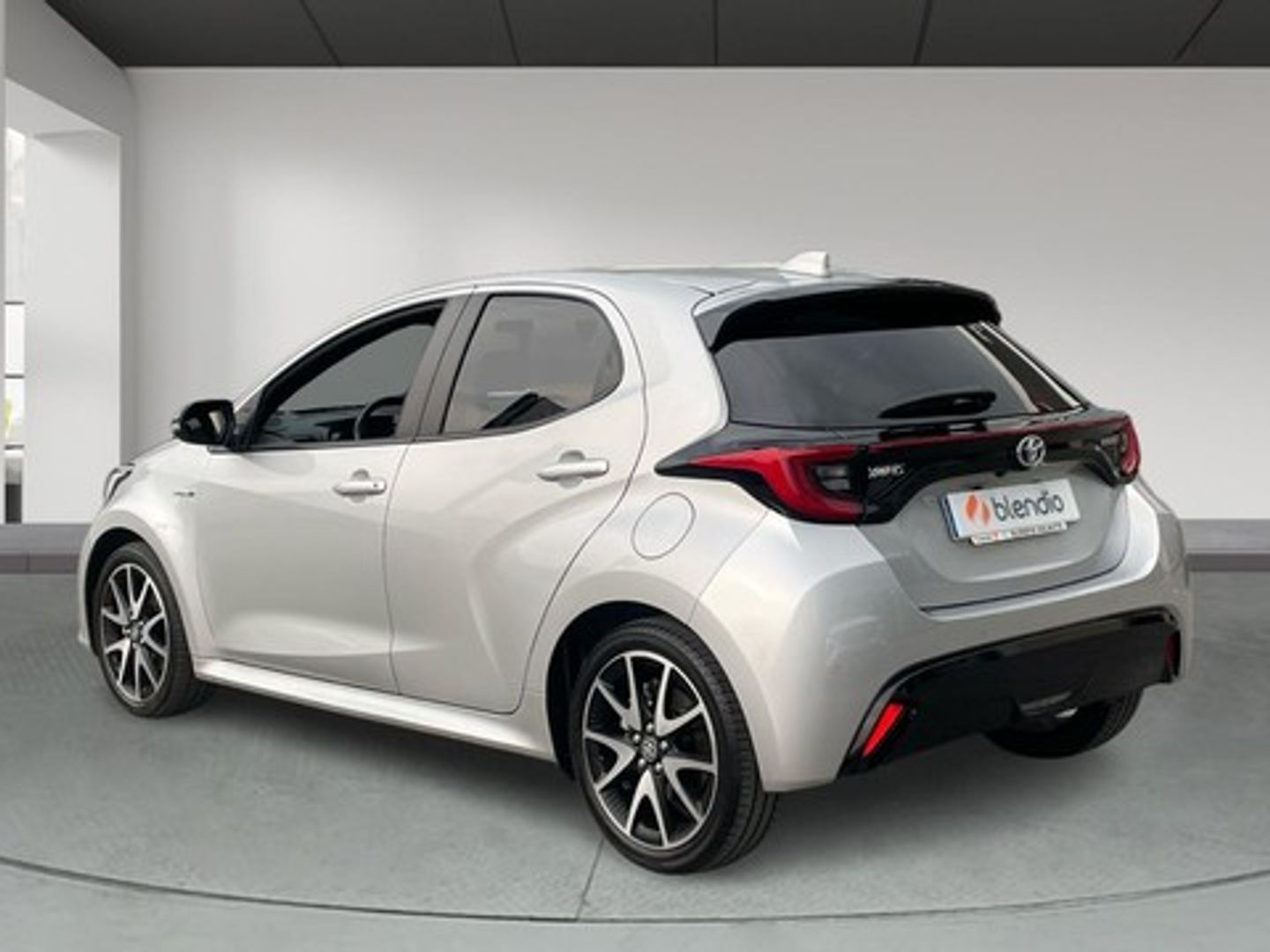 Toyota Yaris 1.5 120H Style Plus 85 kW (116 CV)