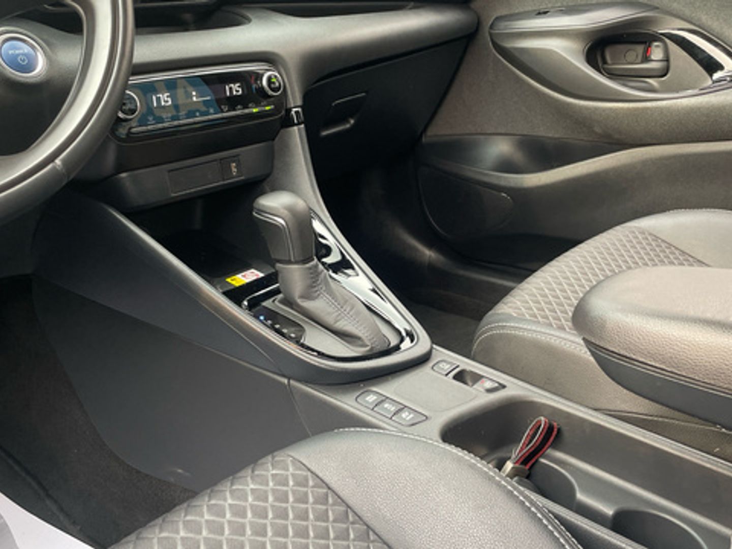 Toyota Yaris 1.5 120H Style Plus 85 kW (116 CV)