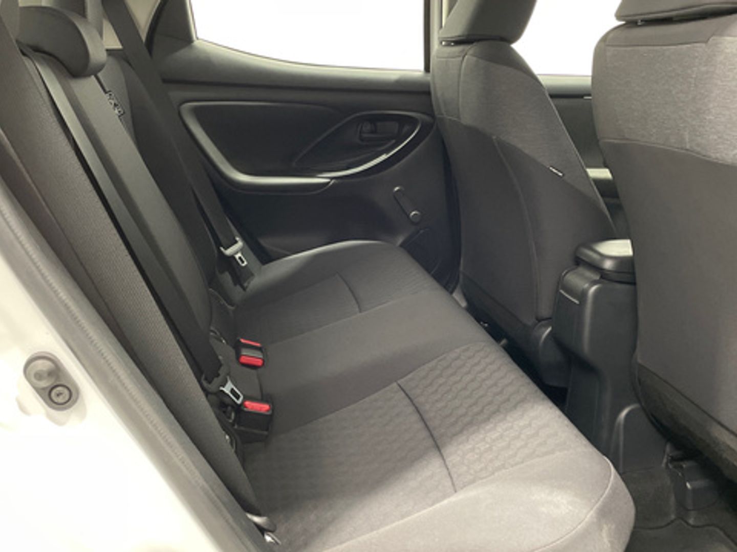 Toyota Yaris 120H Business Plus 85 kW (116 CV)