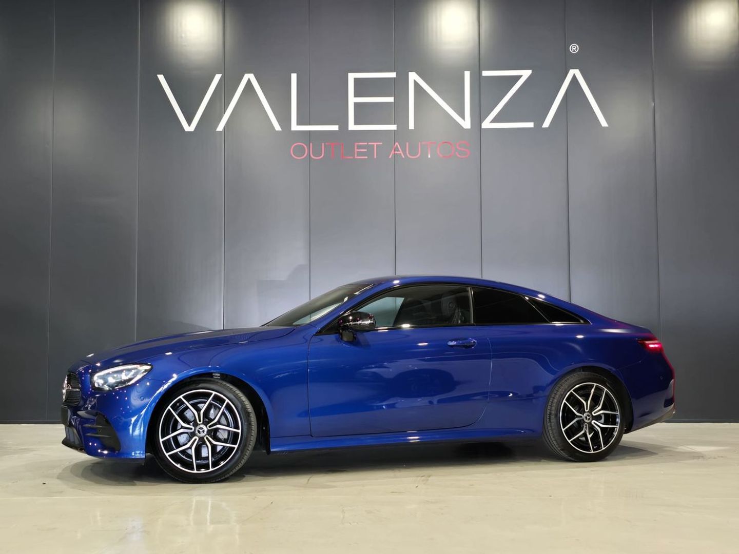 Mercedes-Benz Clase E E 220 d Coupe 143 kW (194 CV) Azul Coupé