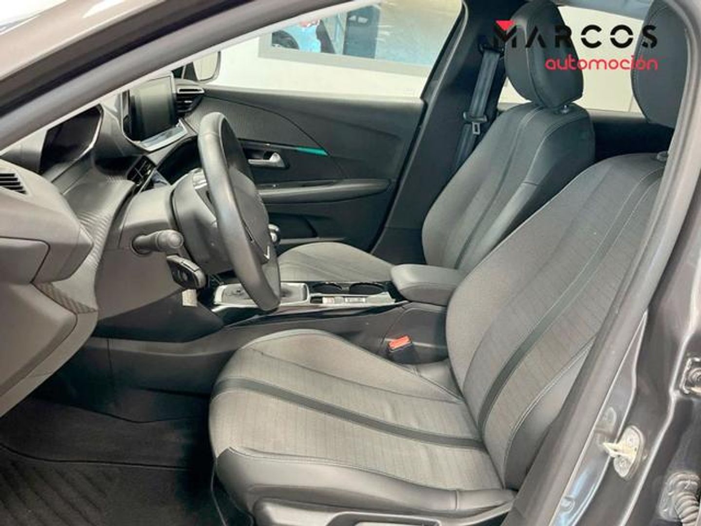 Peugeot 208 PureTech 100 Allure 75 kW (100 CV)