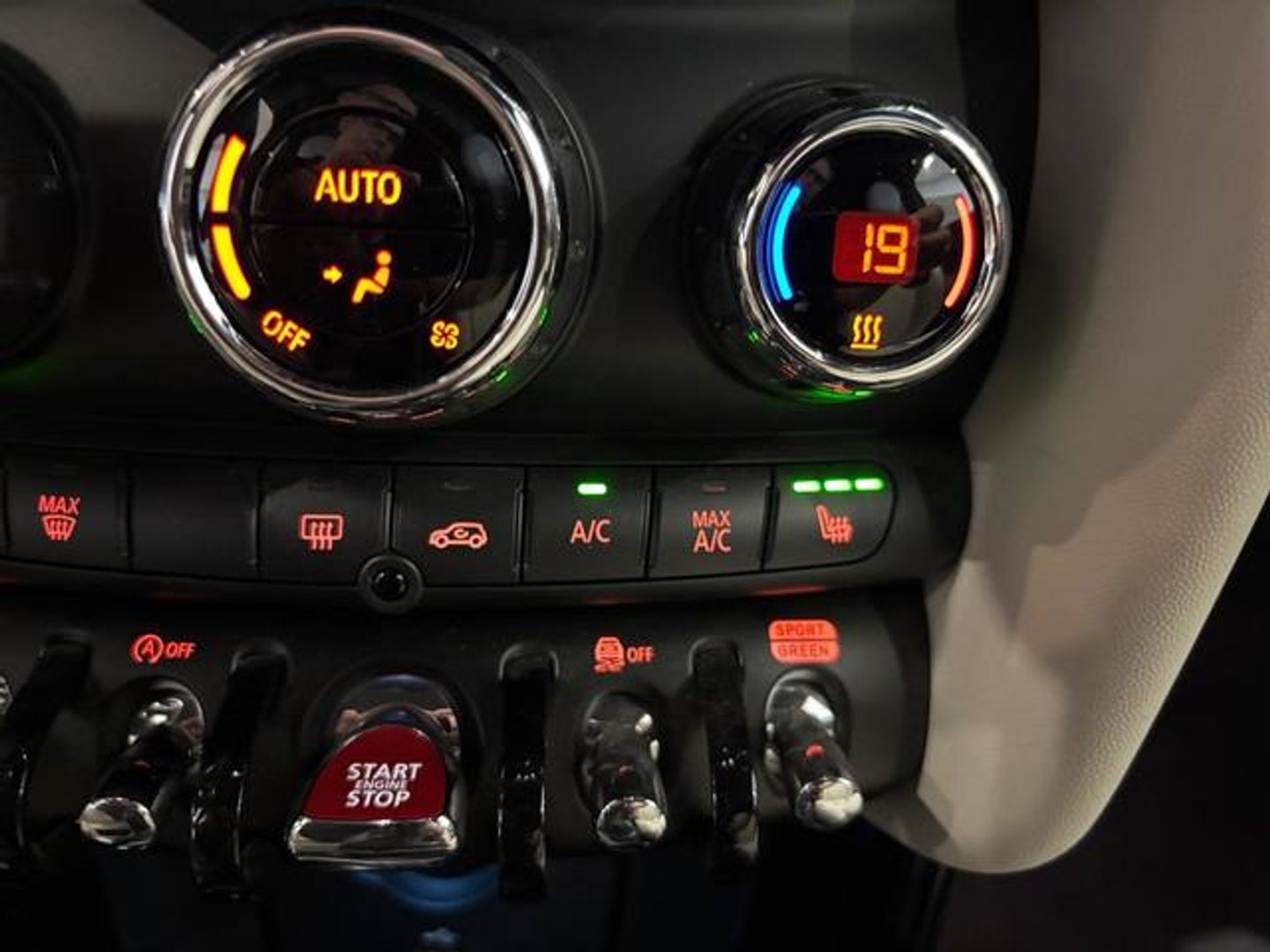 MINI MINI 3 Puertas Cooper 100 kW (136 CV) Negro Compact