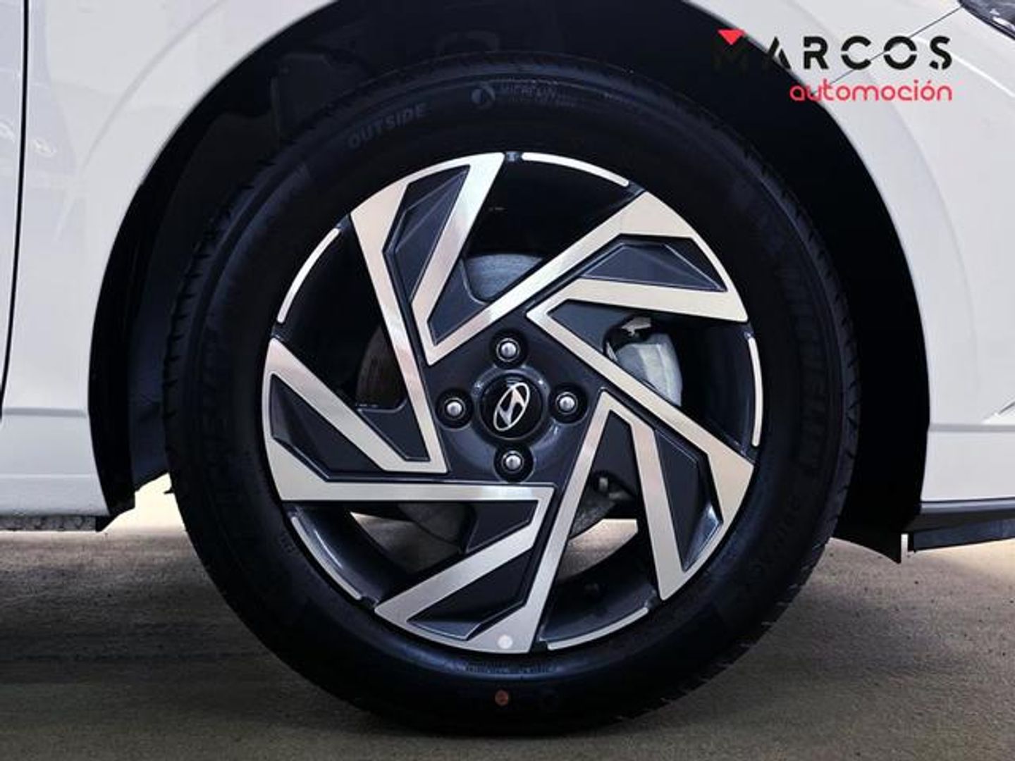 Hyundai i20 1.0 TGDI 48V Klass 74 kW (100 CV)