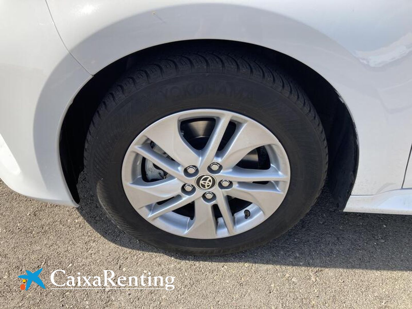 Toyota Yaris 120H Business Plus 85 kW (116 CV)