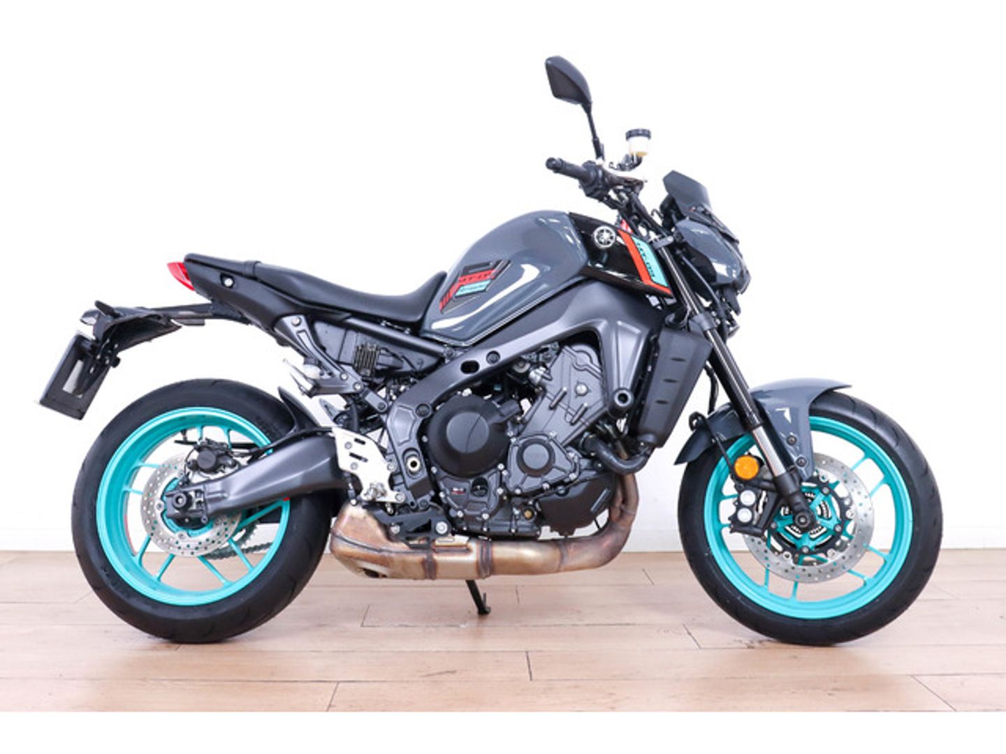 Yamaha MT -09 Gris Motorcycle