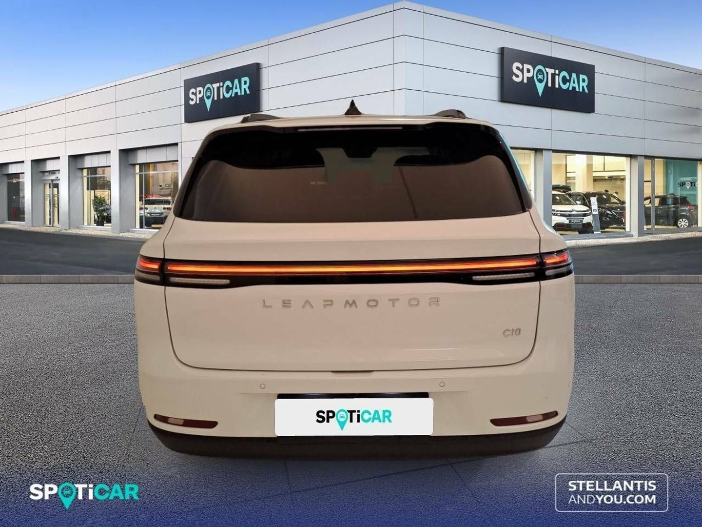 Leapmotor C10 Design REEV 28.4 kWh Auto 158 kW (215 CV)