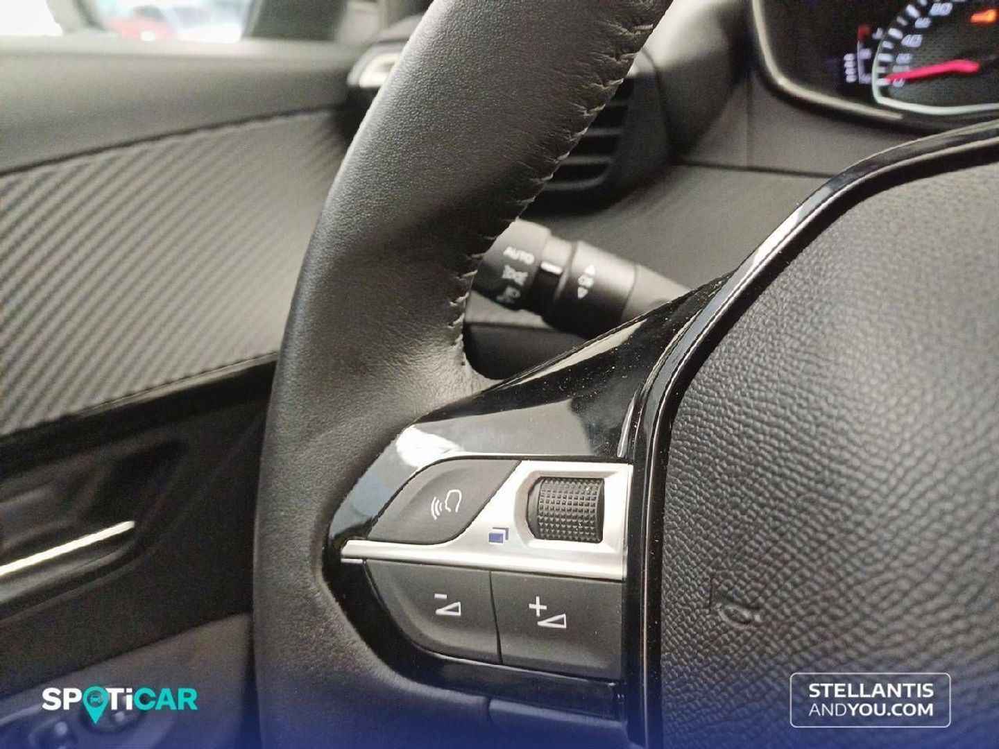 Peugeot 208 PureTech 100 Active 75 kW (100 CV)