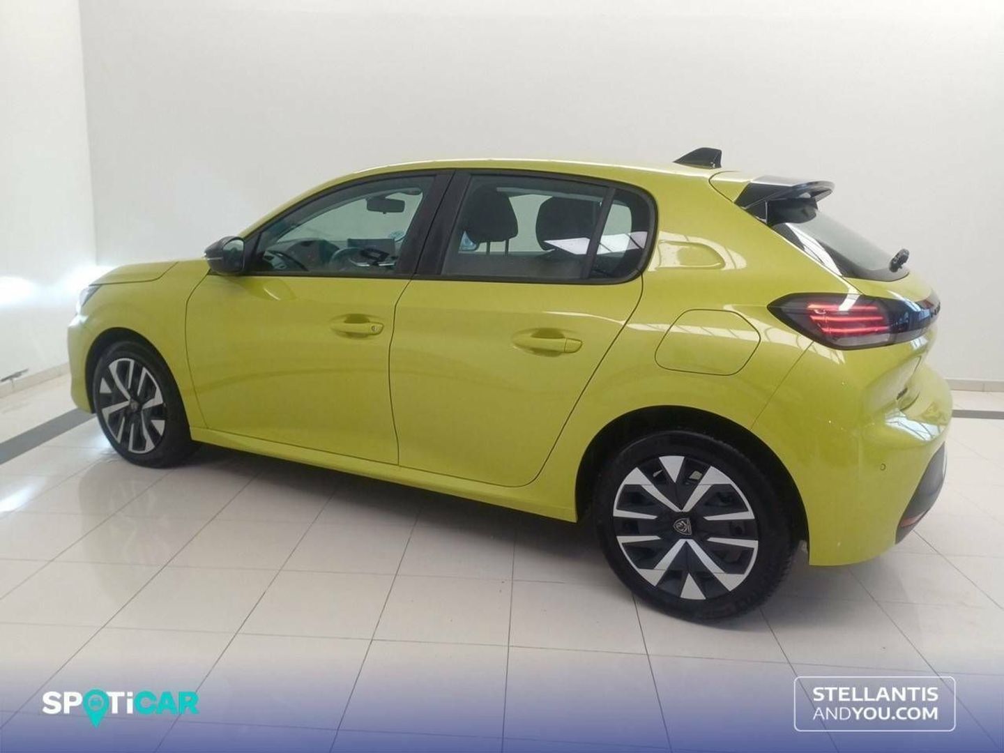 Peugeot 208 PureTech 100 Active 75 kW (100 CV)