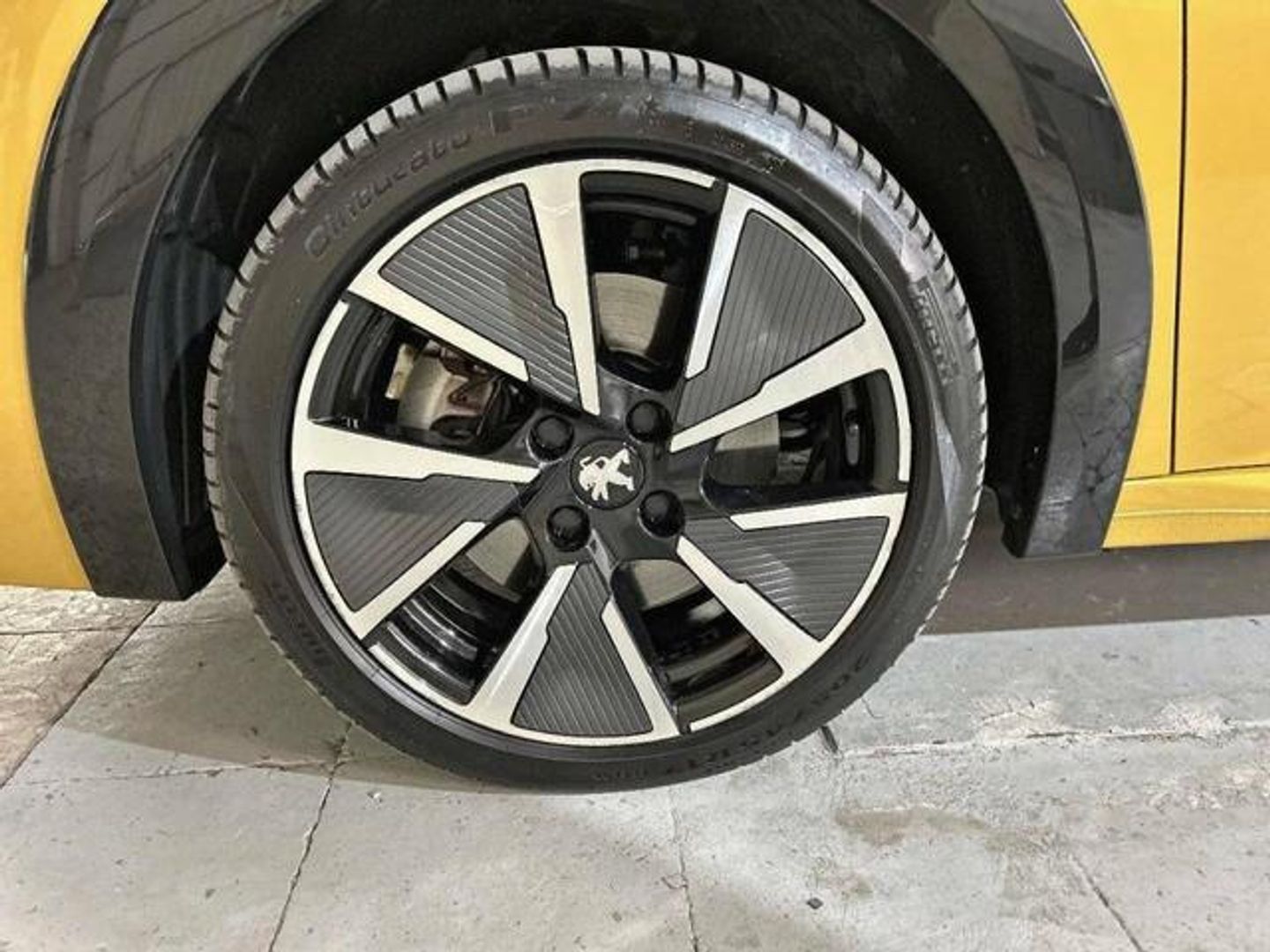 Peugeot e-208 GT Line Eléctrico 100 kW (136 CV)