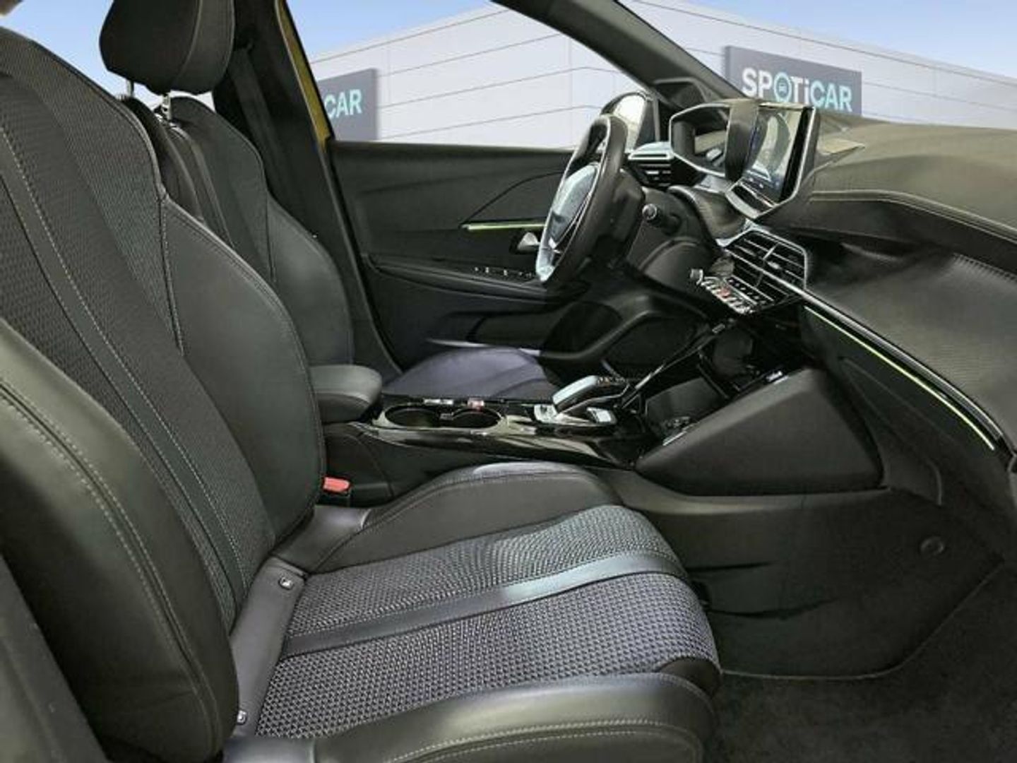 Peugeot e-208 GT Line Eléctrico 100 kW (136 CV)