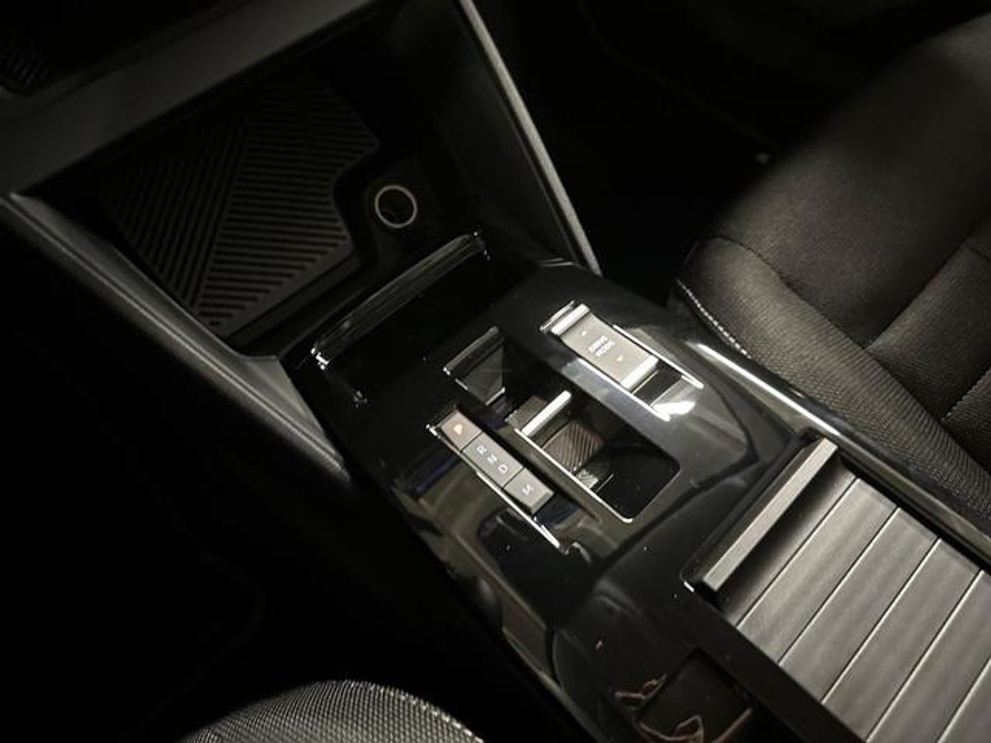 Citroen C4 Collection Hybrid ë-DCS6 107 kW (145 CV)