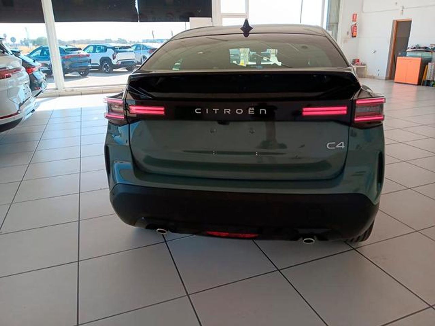 Citroen C4 Hybrid 145  Business Edition e-DCS6 07 kW (145 CV)