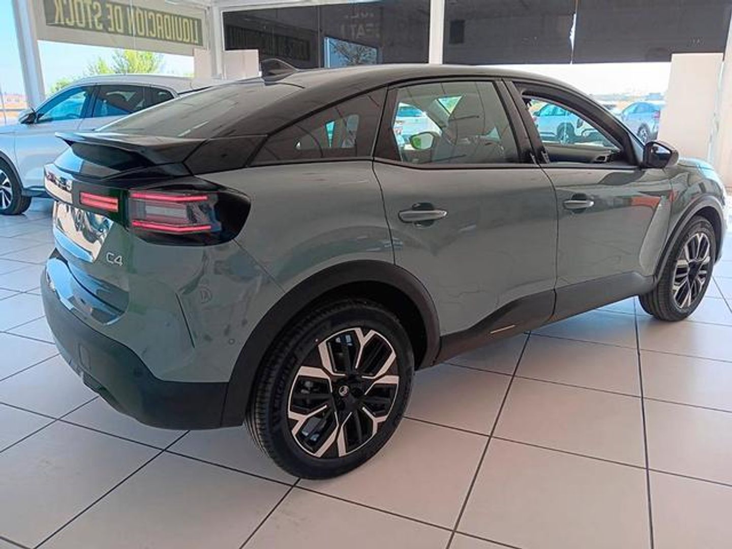 Citroen C4 Hybrid 145  Business Edition e-DCS6 07 kW (145 CV)