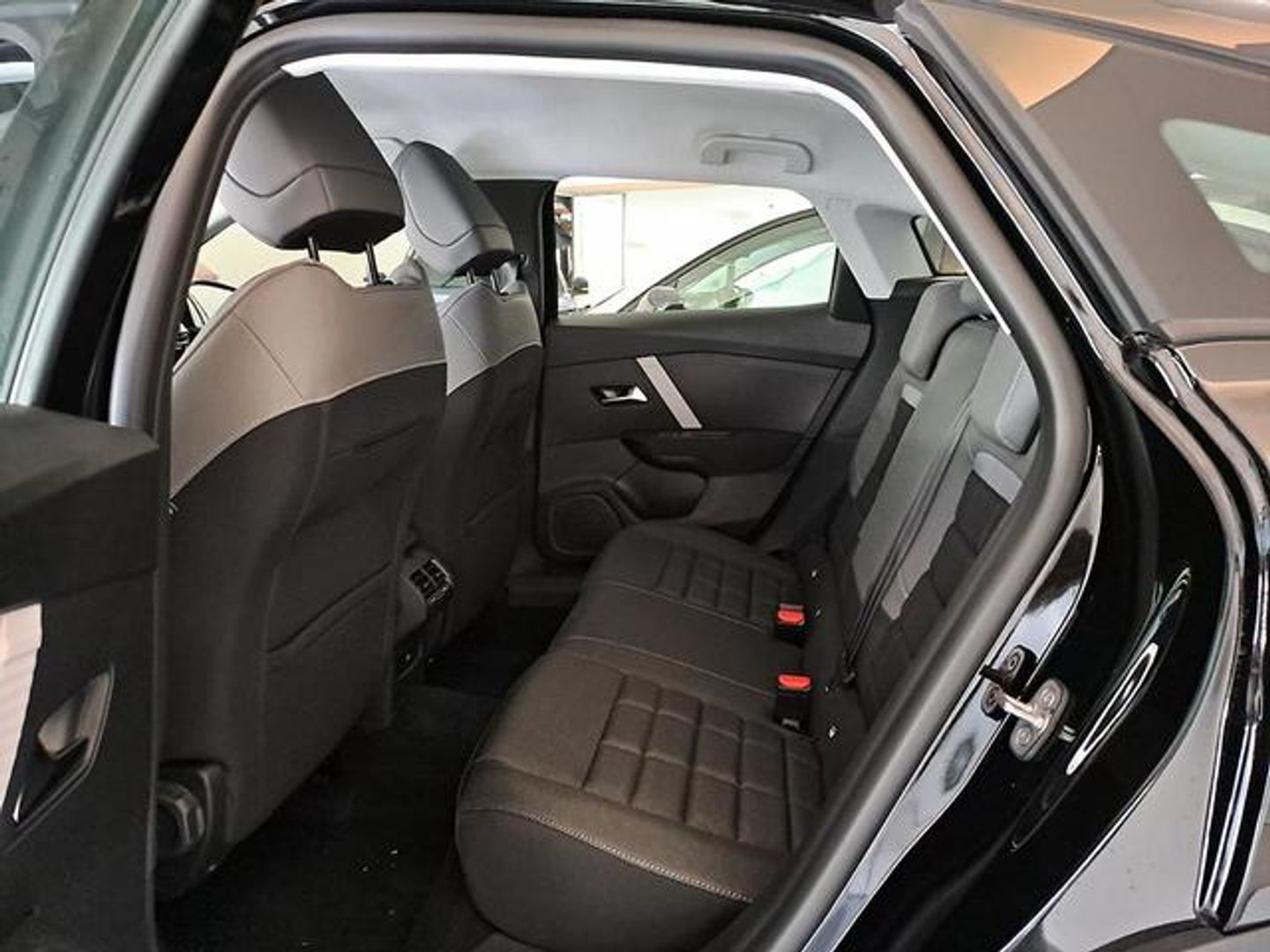 Citroen C4 Hybrid 145 Plus e-DCS6 107 kW (145 CV)