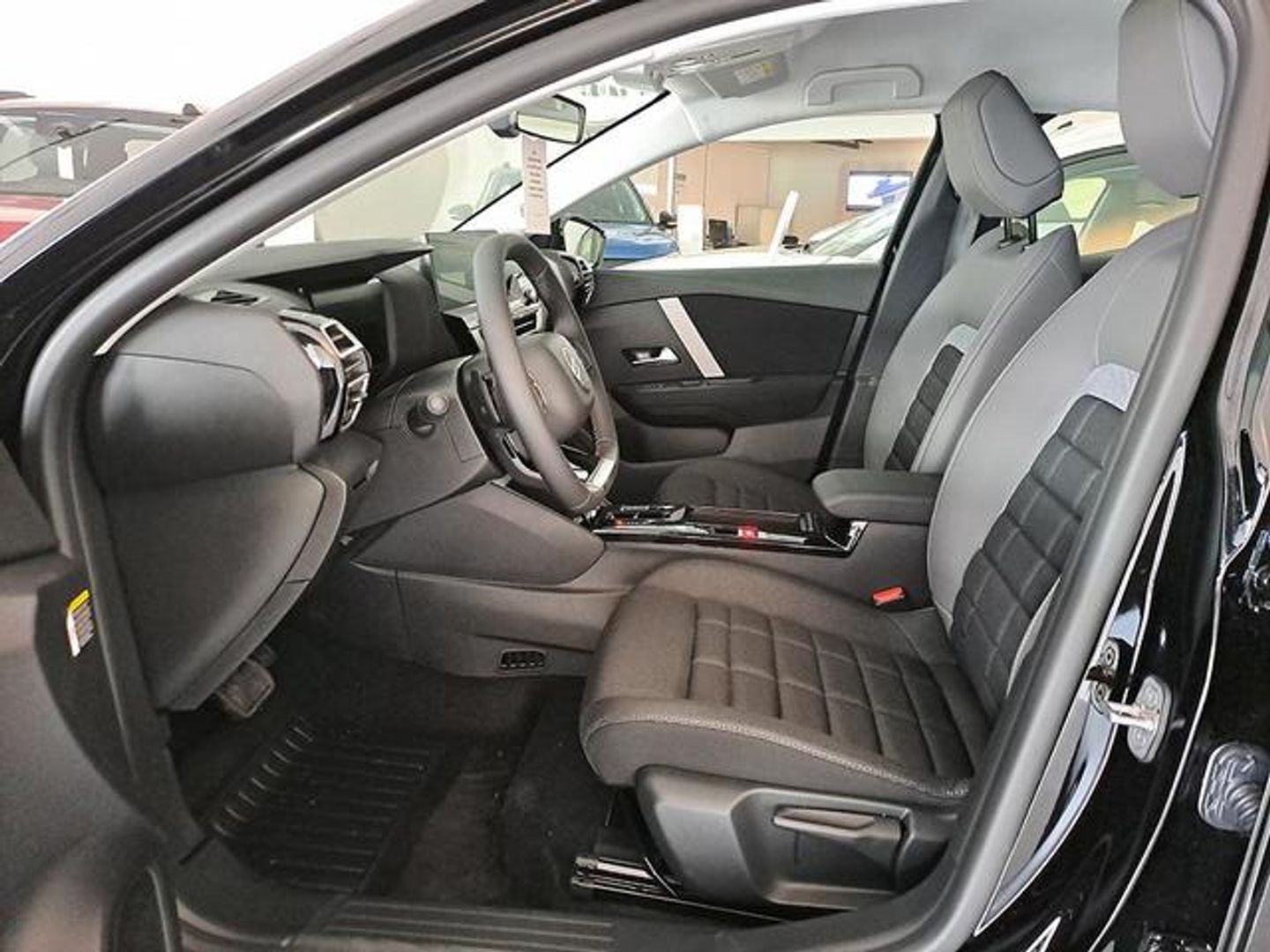 Citroen C4 Hybrid 145 Plus e-DCS6 107 kW (145 CV)