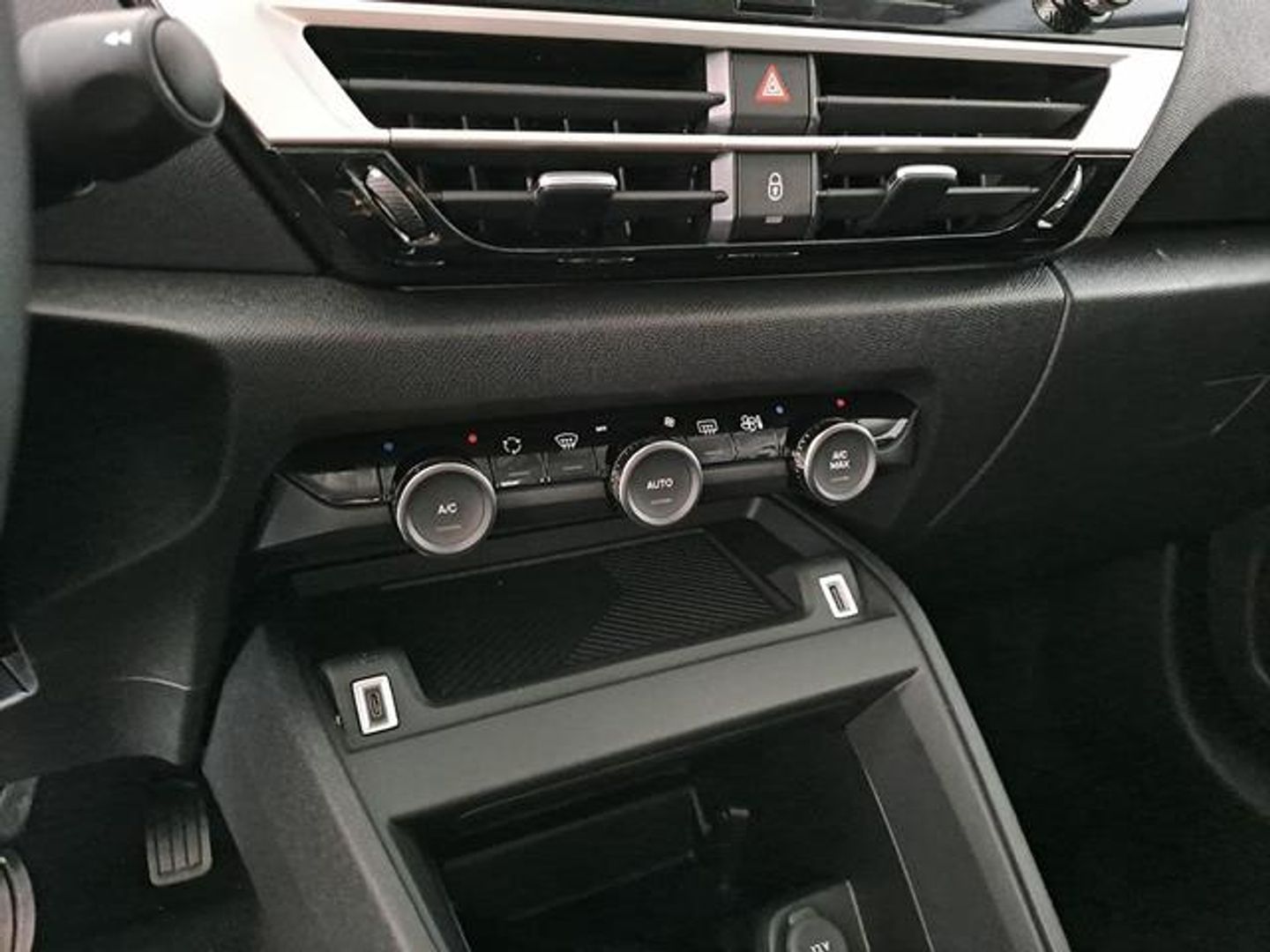 Citroen C4 Hybrid 145 Plus e-DCS6 107 kW (145 CV)