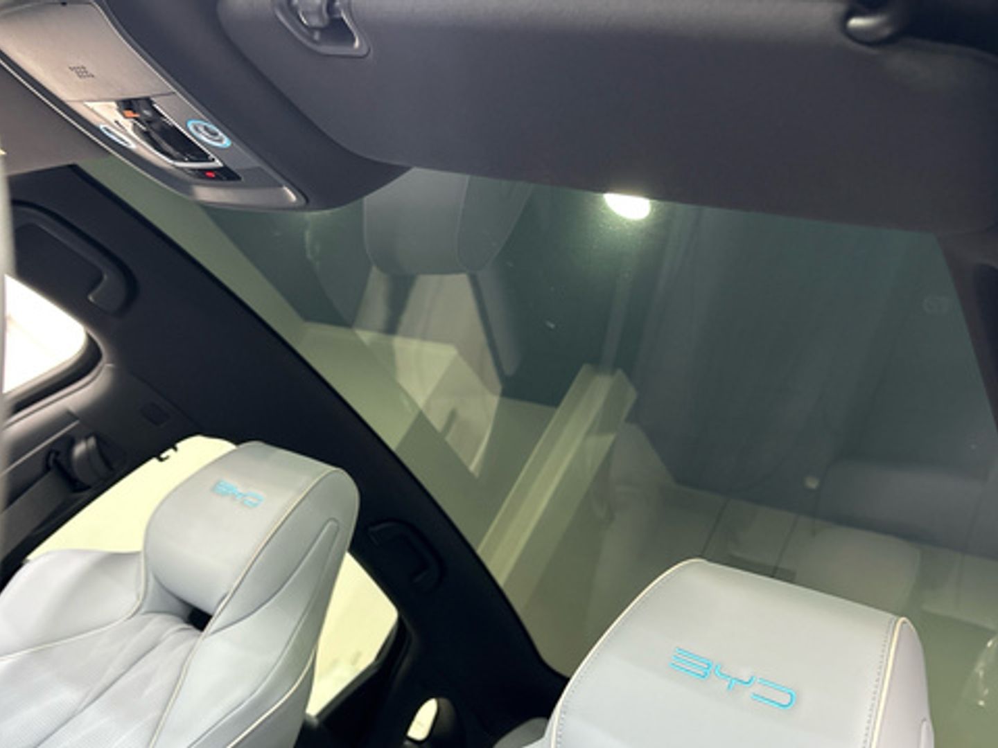 BYD Seal Design RWD 230 kW (313 CV)
