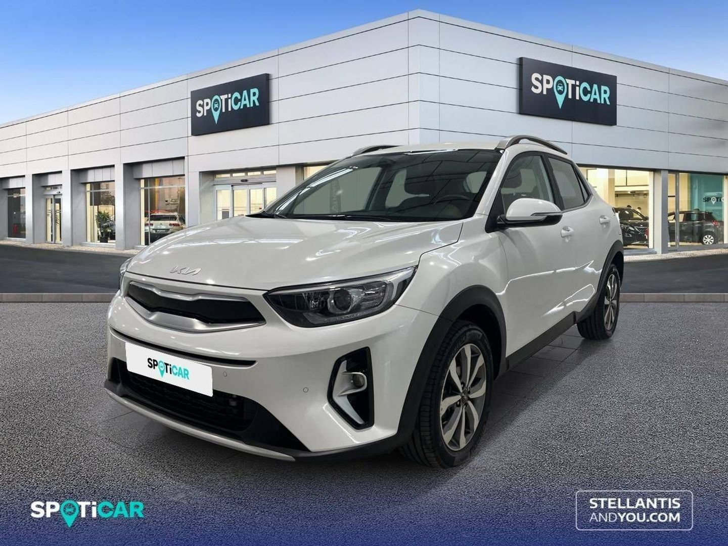 Kia Stonic 1.0 T-GDi MHEV Drive 74 kW (100 CV) Blanco SUV