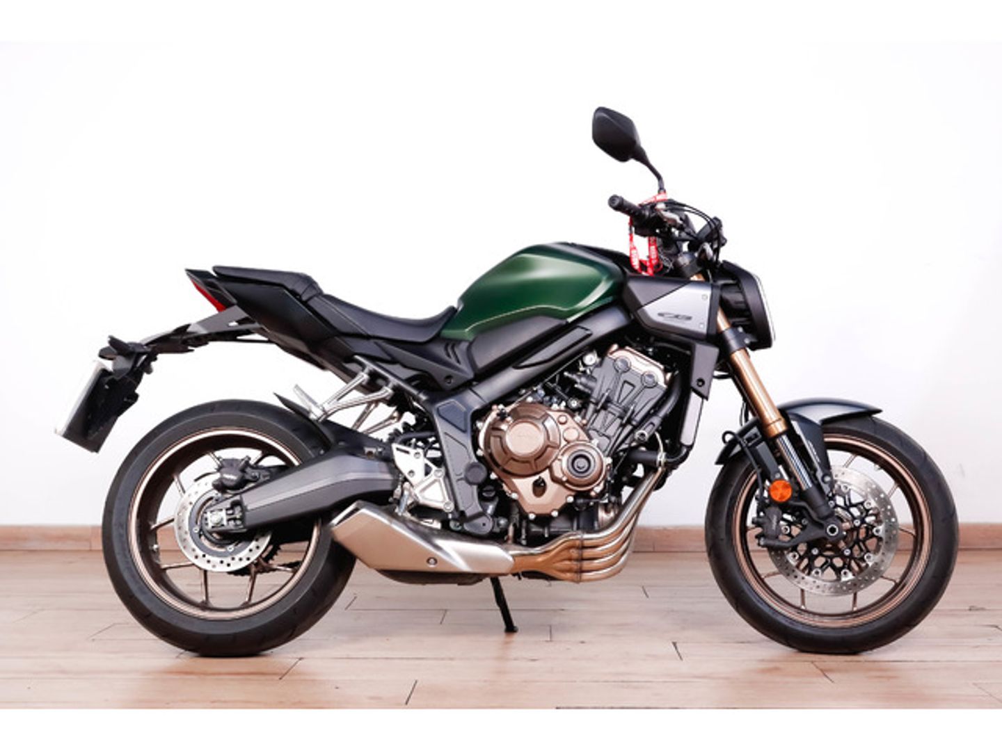 Honda CB 650 R Verde Motorcycle
