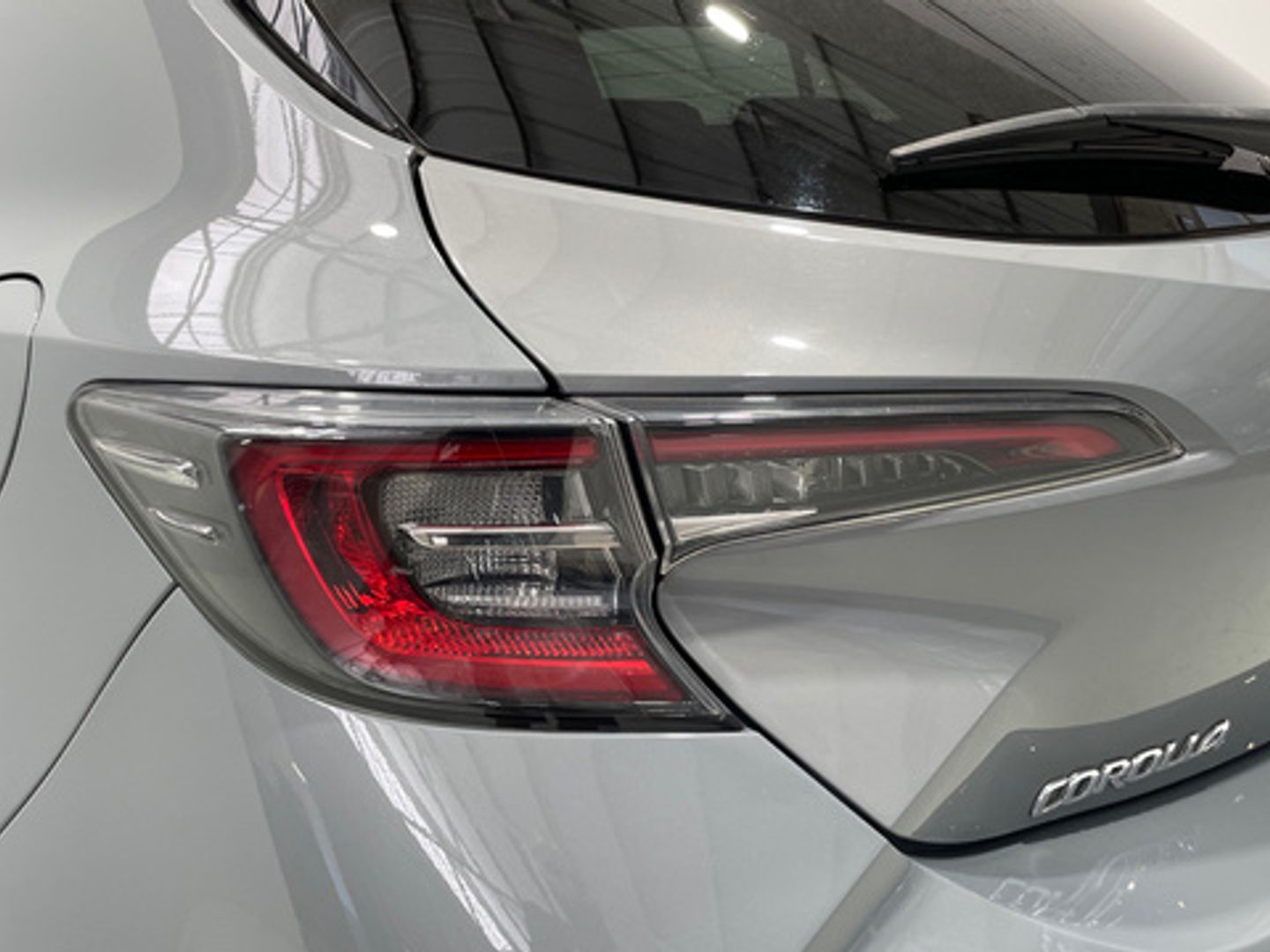 Toyota Corolla 2.0 180H Style E-CVT 132 kW (180 CV)