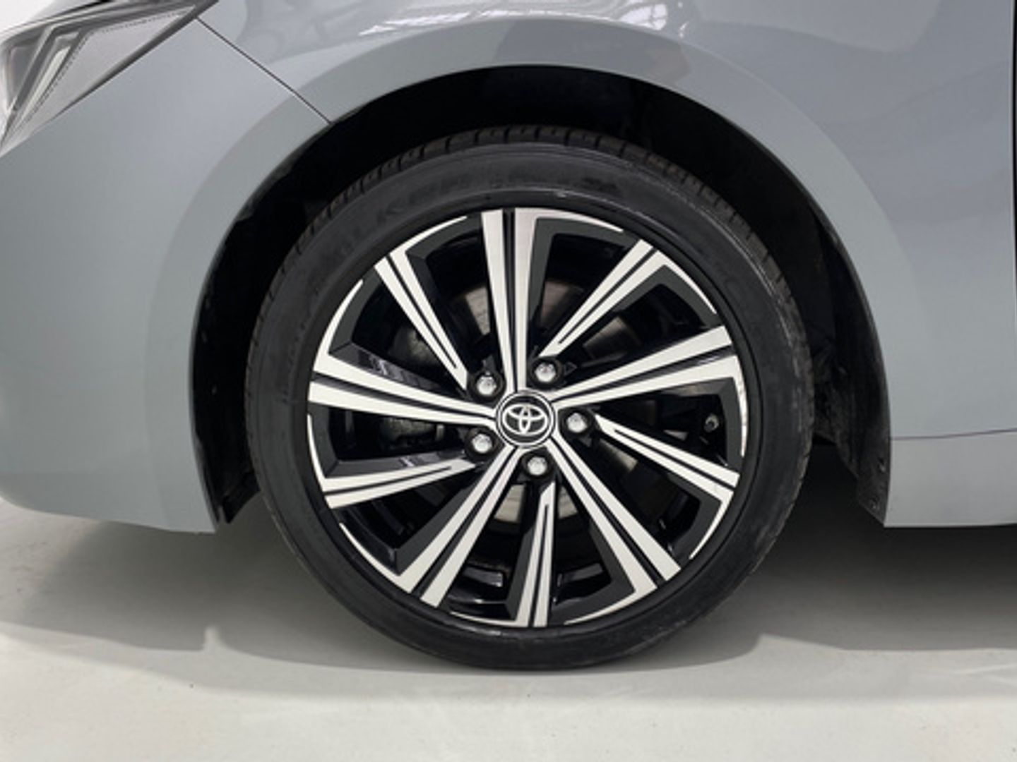 Toyota Corolla 2.0 180H Style E-CVT 132 kW (180 CV)