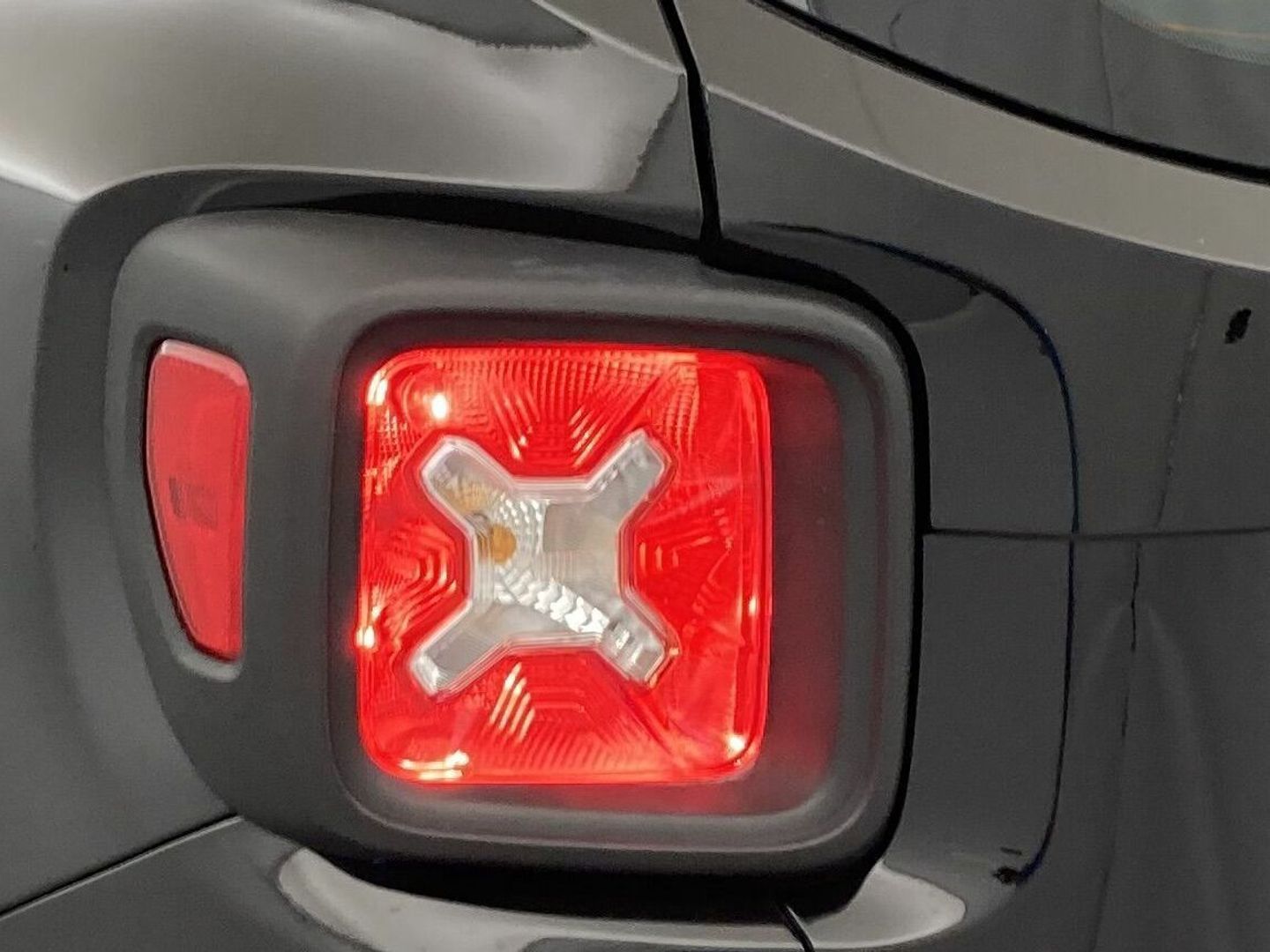 Jeep Renegade 1.0G Night Eagle II 4x2 88 kW (120 CV)