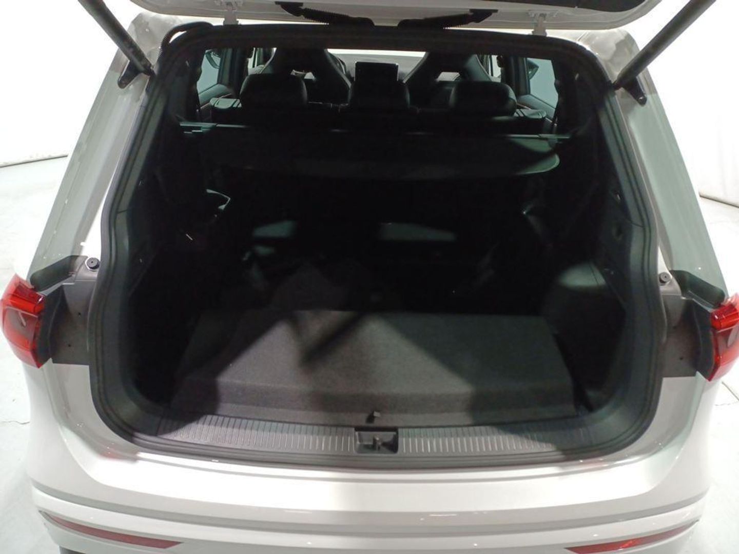 SEAT Tarraco 2.0 TDI S&S FR 4Drive DSG 147 kW (200 CV) Blanco All Terrain / Pick-up