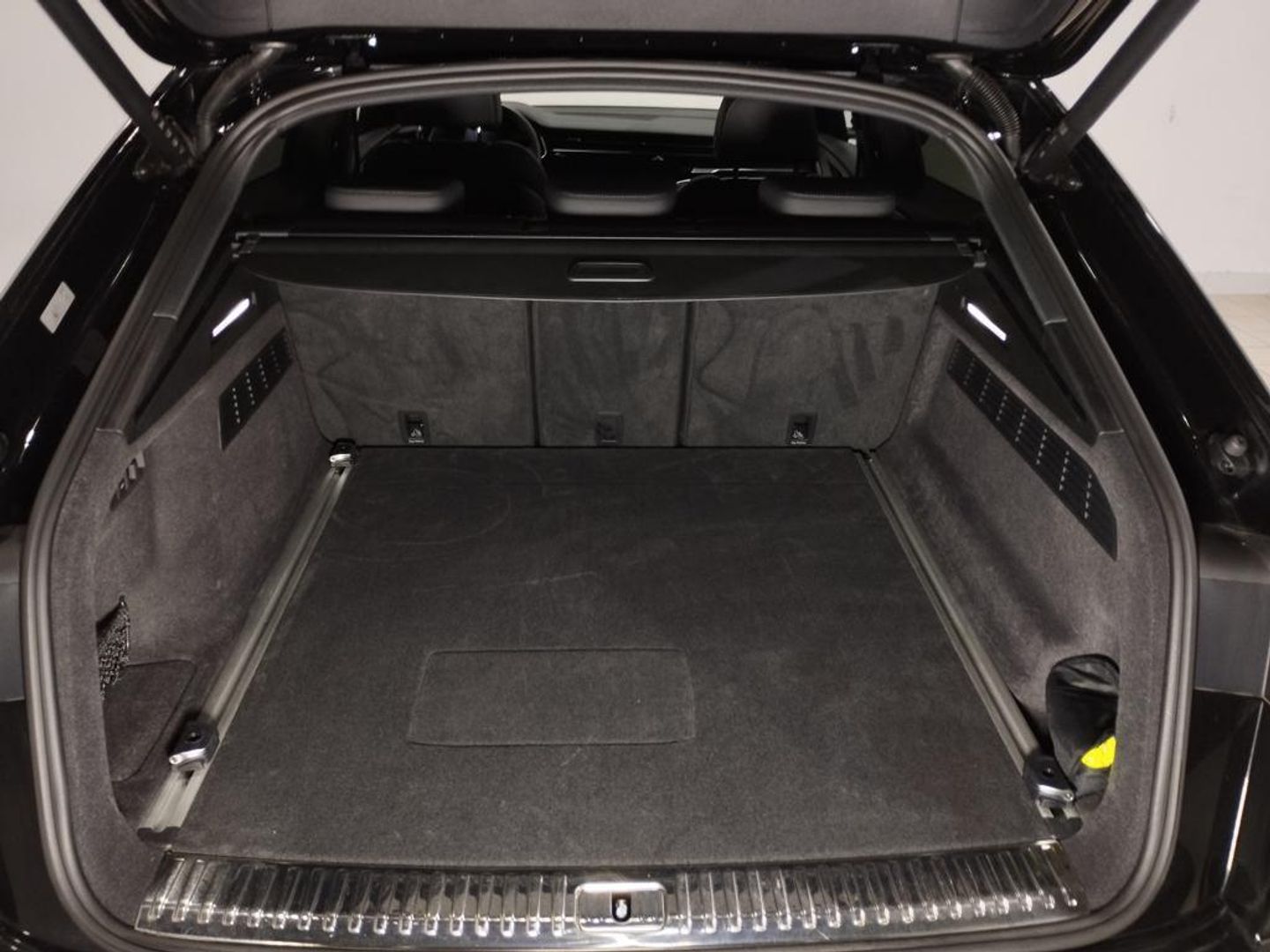 Audi Q8 TFSIe Black line 60 TFSIe quattro 360 kW (490 CV) tiptronic