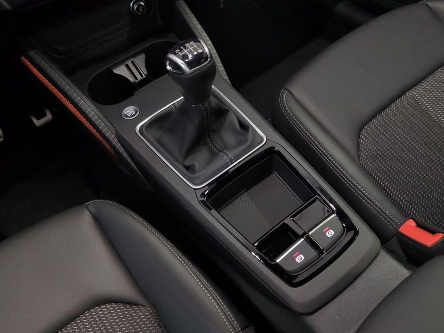 Audi Q2 Adrenalin Edition 30 TFSI 85 kW (116 CV)