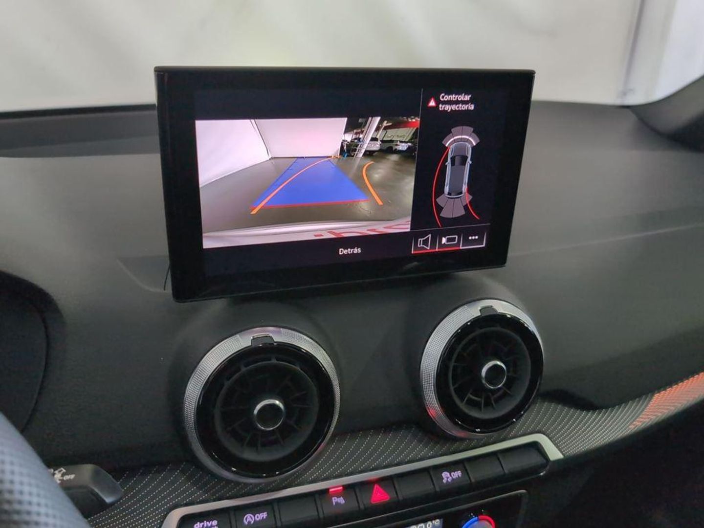 Audi Q2 Adrenalin Edition 30 TFSI 85 kW (116 CV)