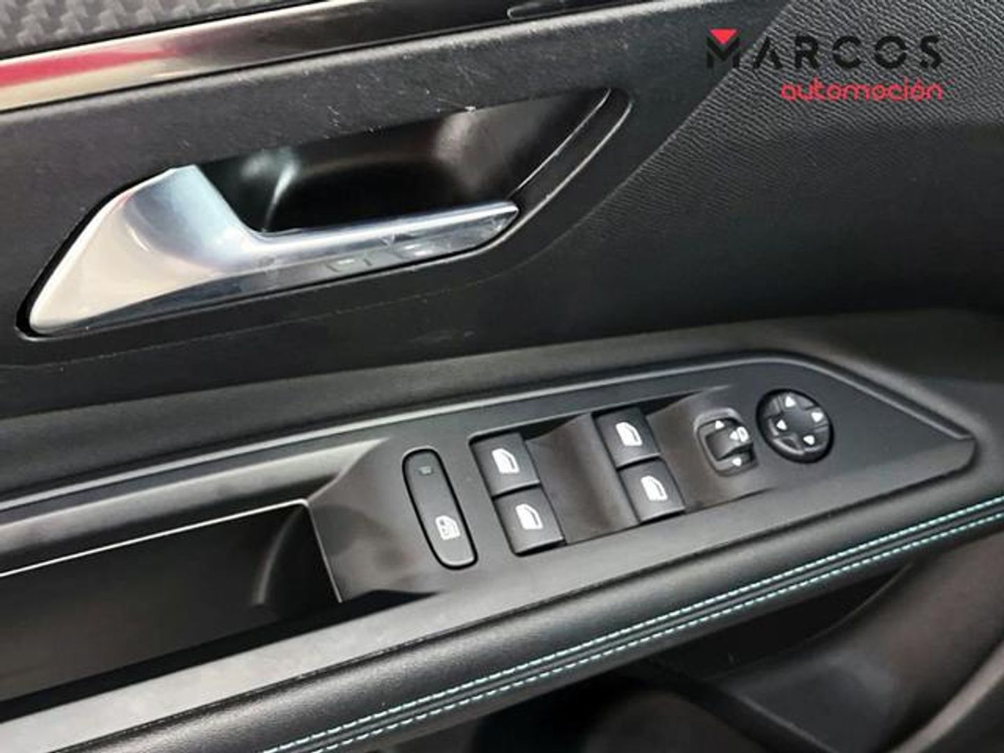 Peugeot 3008 Hybrid 136 Allure Pack eDCS6 100 kW (136 CV)