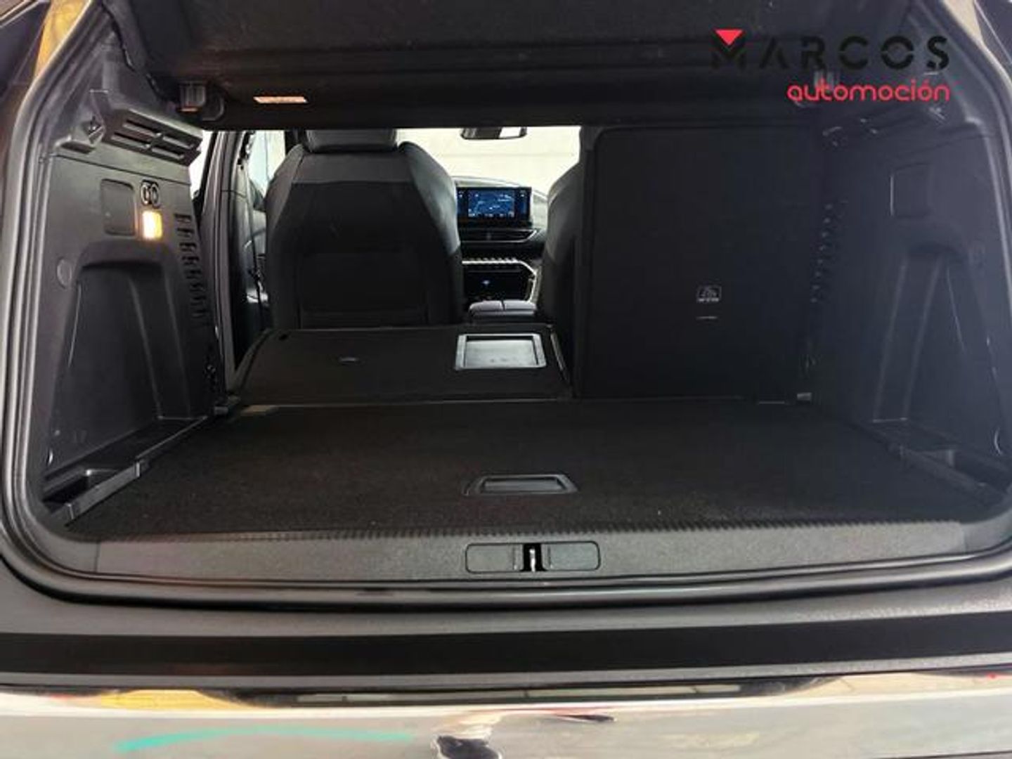 Peugeot 3008 Hybrid 136 Allure Pack eDCS6 100 kW (136 CV)