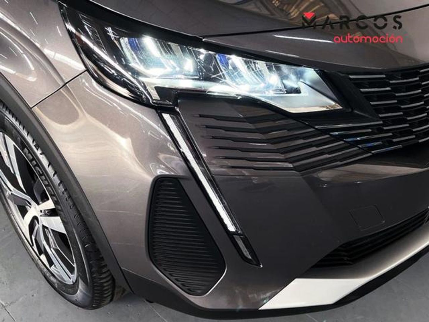 Peugeot 3008 Hybrid 136 Allure Pack eDCS6 100 kW (136 CV)