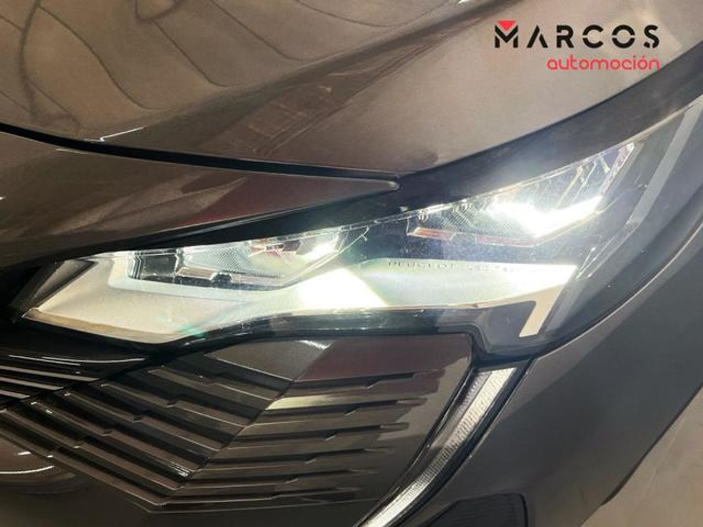 Peugeot 3008 Hybrid 136 Allure Pack eDCS6 100 kW (136 CV)