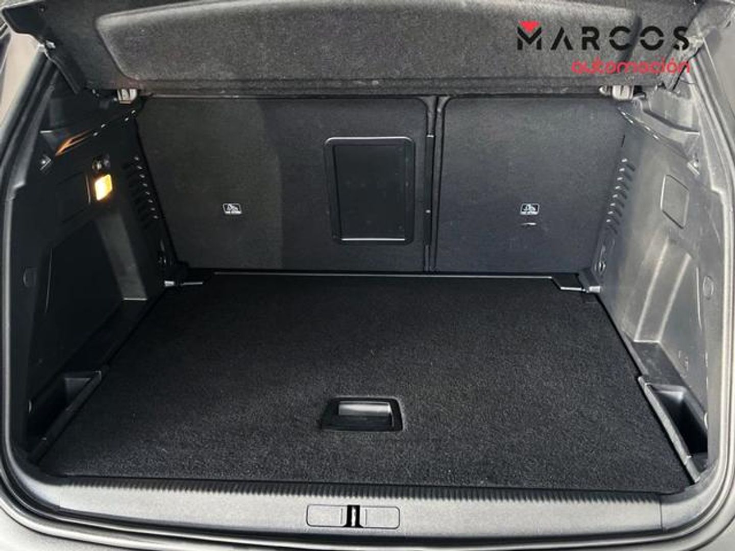 Peugeot 3008 Hybrid 136 Allure Pack eDCS6 100 kW (136 CV)