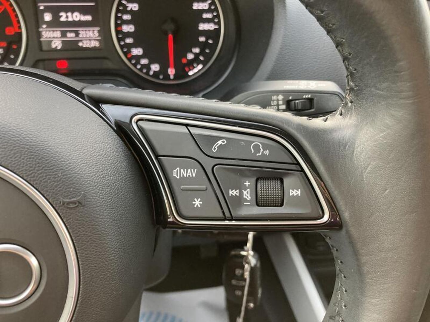 Audi Q2 design 30 TFSI 85 kW (116 CV)
