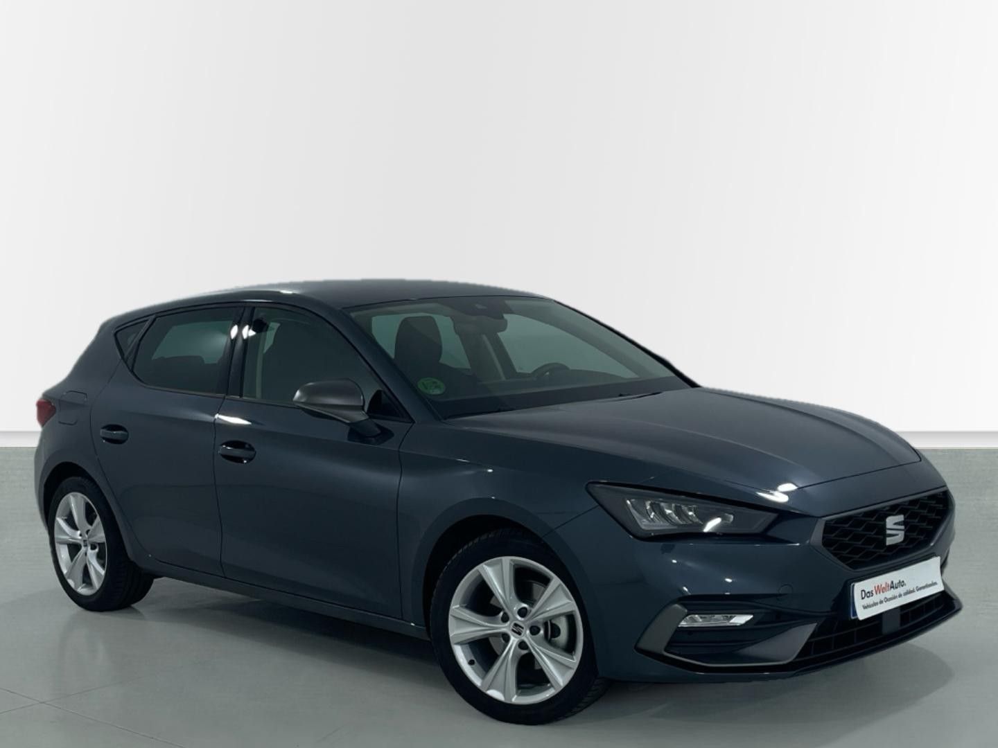 SEAT León 2.0 TDI S&S FR XS DSG 110 kW (150 CV) Gris Sedan
