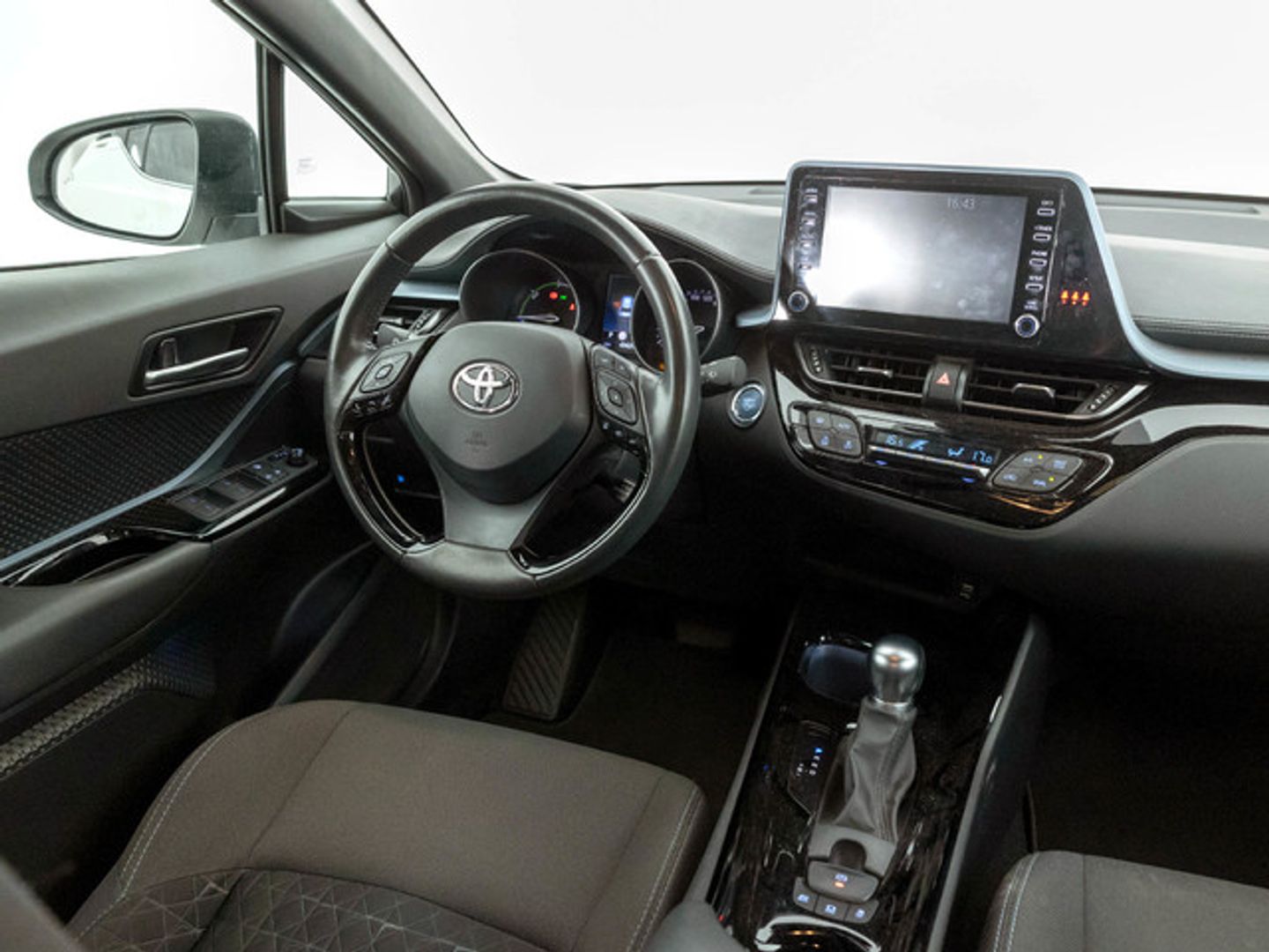 Toyota C-HR 180H Advance 135 kW (184 CV)