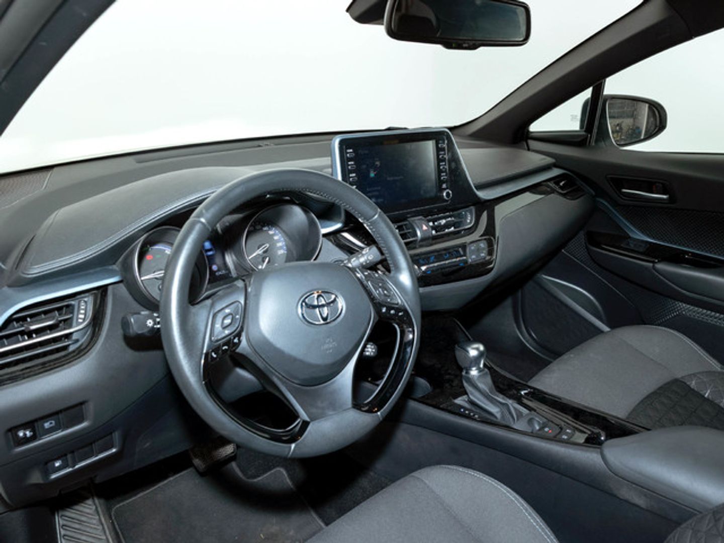 Toyota C-HR 180H Advance 135 kW (184 CV)