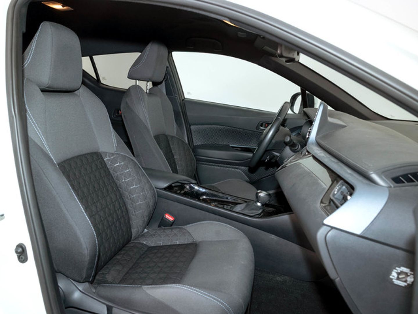 Toyota C-HR 180H Advance 135 kW (184 CV)