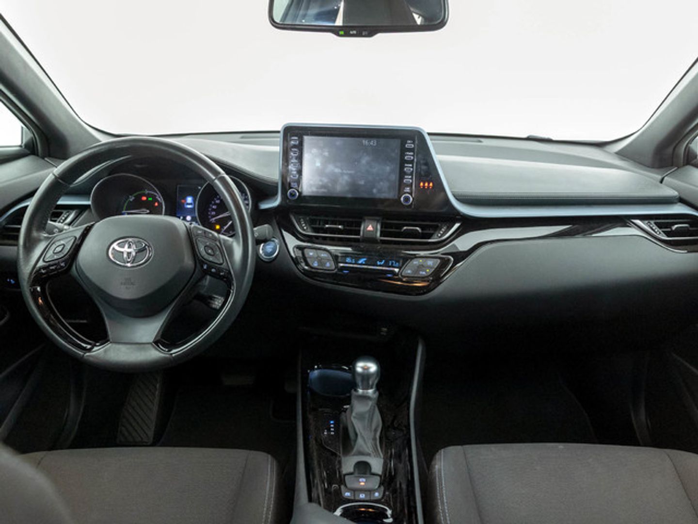 Toyota C-HR 180H Advance 135 kW (184 CV)