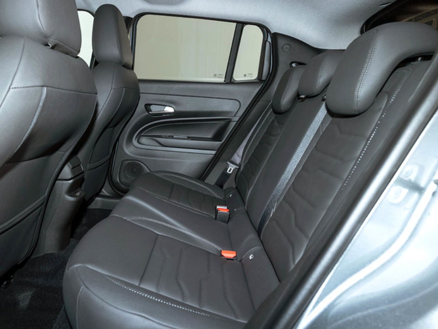 Jeep Avenger 1.2 eHybrid Summit 74 kW (100 CV)