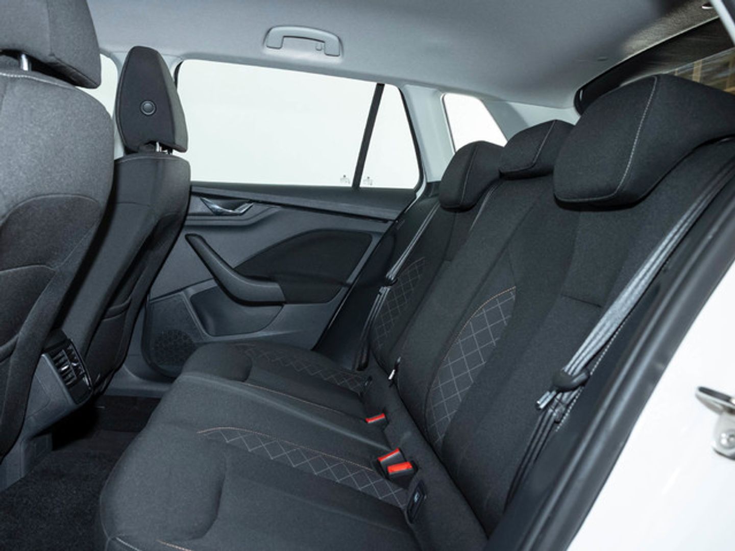 Skoda Kamiq 1.0 TSI Ambition DSG 81 kW (110 CV)
