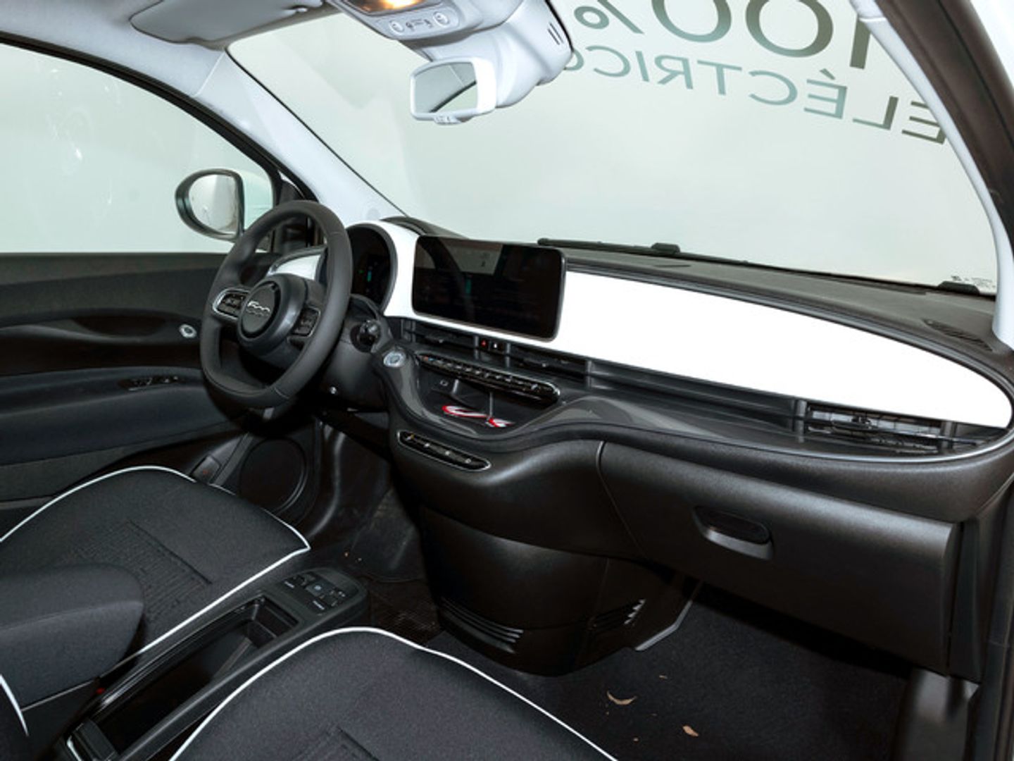 Fiat 500 Electrico Monotrim 320km 87 kW (118 CV)