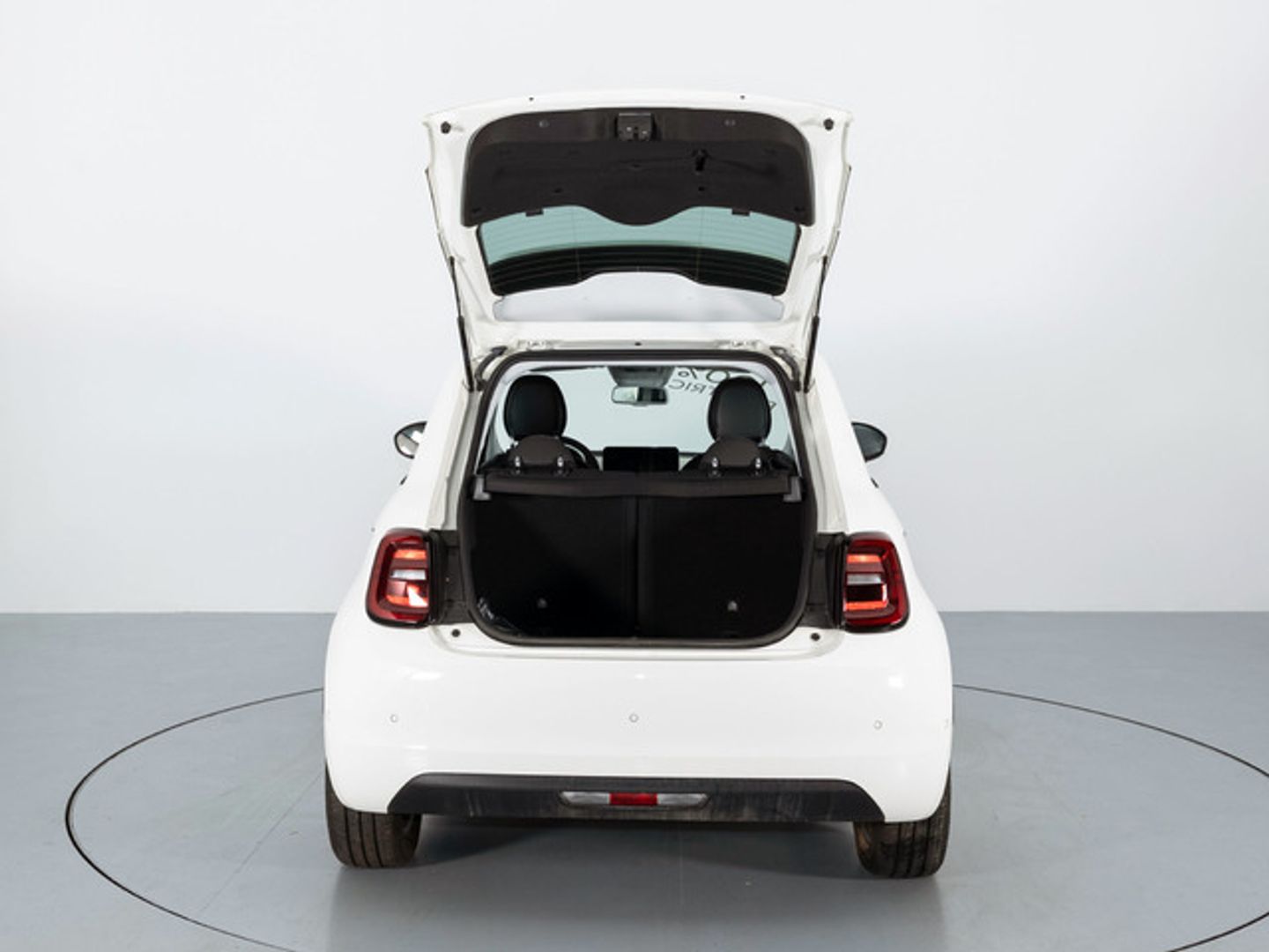 Fiat 500 Electrico Monotrim 320km 87 kW (118 CV)
