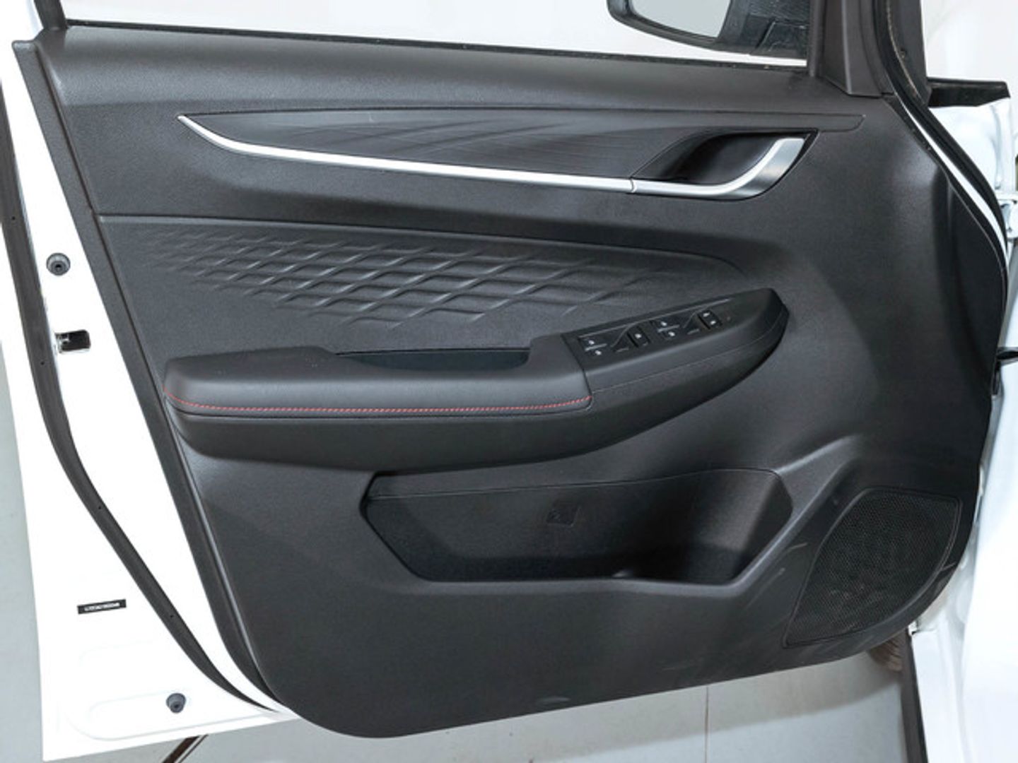 LIVAN X3 Pro 76 kW (103 CV)